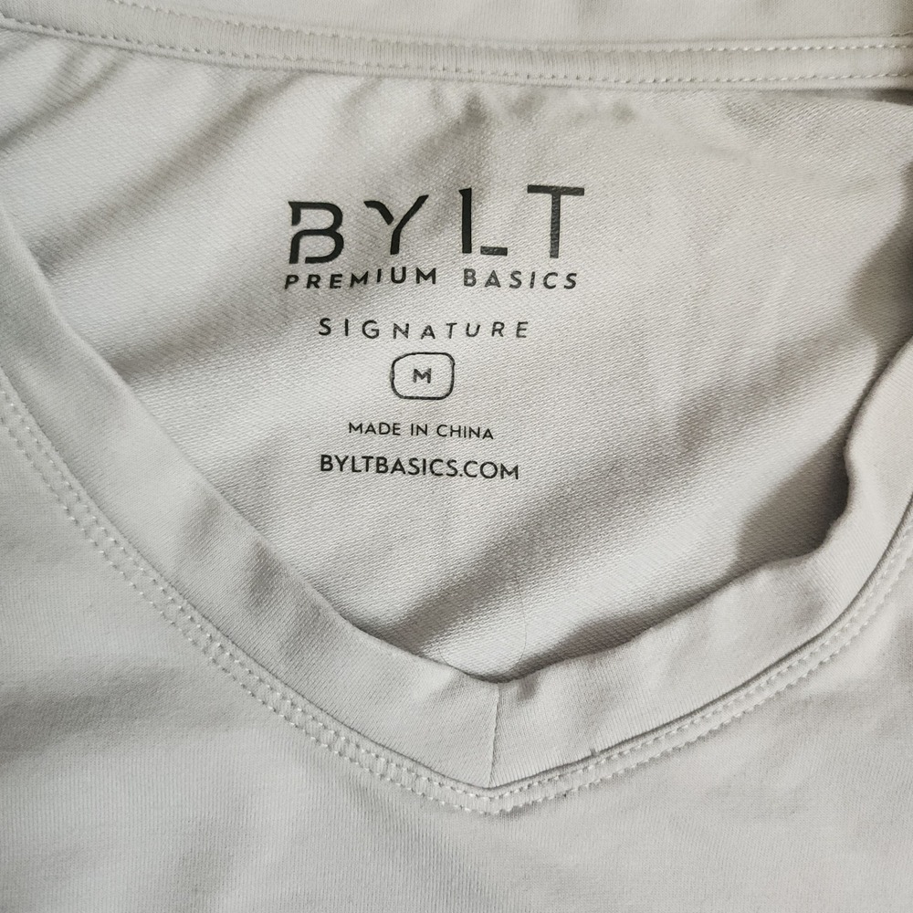 BYLT V-Neck T-Shirt Mens Medium Light Gray Signature Curved Hem Short Sleeve - Picture 2 of 5